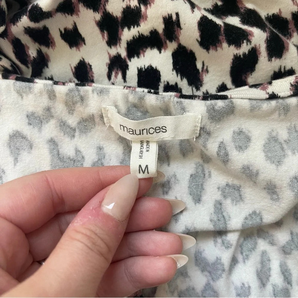 Maurices White & Black Leopard Print Strappy Front Bodysuit Medium Women’s - Picture 11 of 13